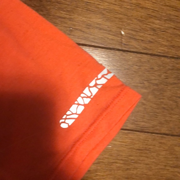 Women’s extra small coral running shirt - Picture 3 of 4